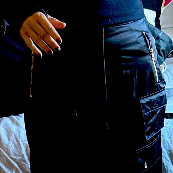 Cynthia Rowley Black Cotton/Silk Cargo Pants Sz: L - Picture 3 of 9